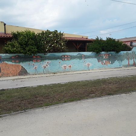 Il Fenicottero Elmas Bed & Breakfast Exterior photo